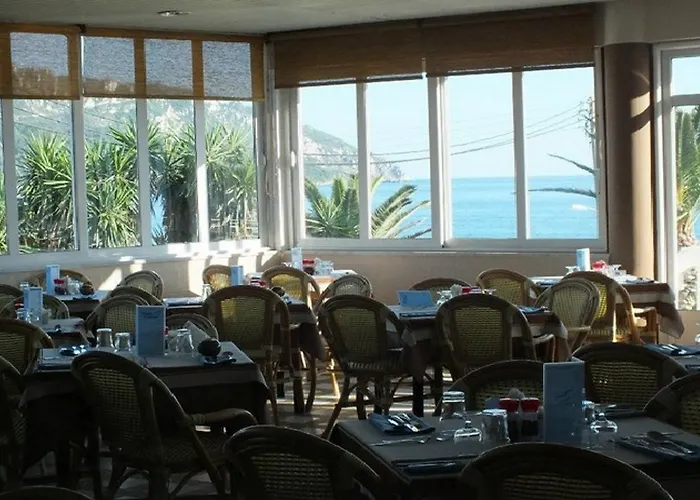 Belle Helene 3*