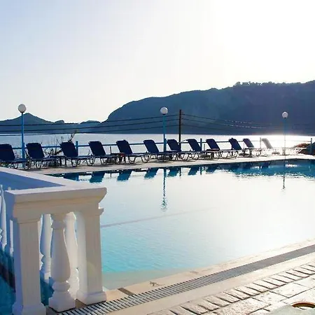 Belle Helene Agios Georgios Pagon