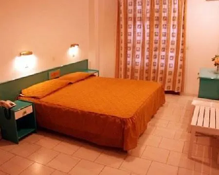 Belle Helene Hotel Agios Georgios Pagon